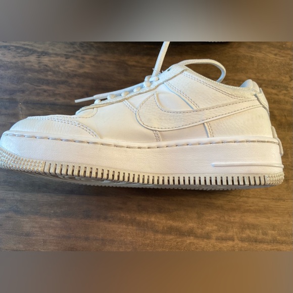 Women’s Nike Air Force 1 Shadow Sneaker - Picture 16 of 16